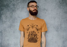 Load image into Gallery viewer, Mantis Crystal Carnivorous T-Shirt