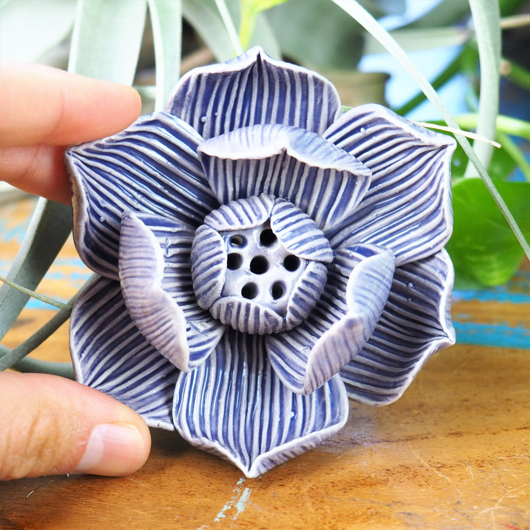 Incense Holder - Blooming Lotus Flower (S / Purple)