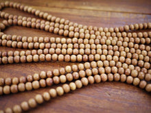 Load image into Gallery viewer, Natural Sandalwood Mala