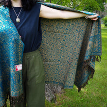 Load image into Gallery viewer, Shawls, Teal
